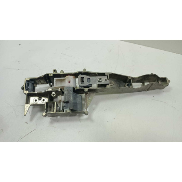 Suporte Maçaneta Externa Dianteira Direita Peugeot 208 2013 Cinza Dianteira