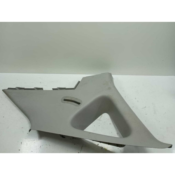 Acabamento Direito Coluna Traseira Hyundai  I30 2.0 2012