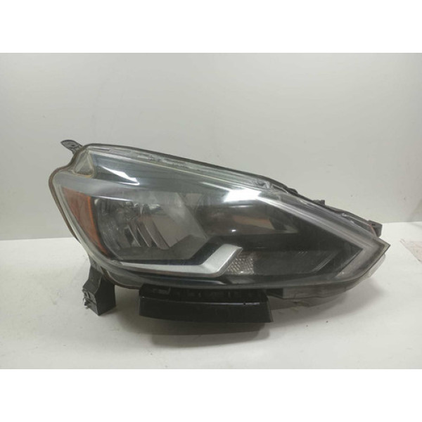 Farol Direito (r) Nissan Sentra 20sv Cvt 2016