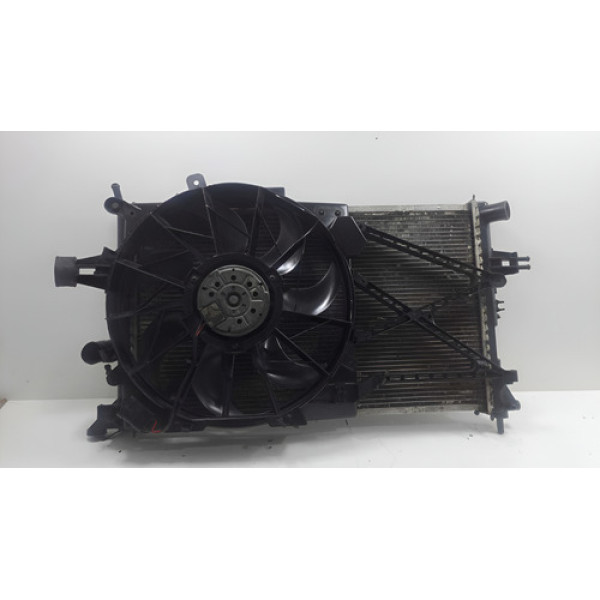    Astra Hatch  1.8 Manual 2002kit Radiador Ar Condicionado  Preto