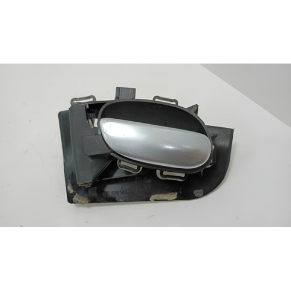 Maçaneta Interna Lado Esquerdo Peugeot 206 207 2000/2008 Prateado Dianteira/traseira