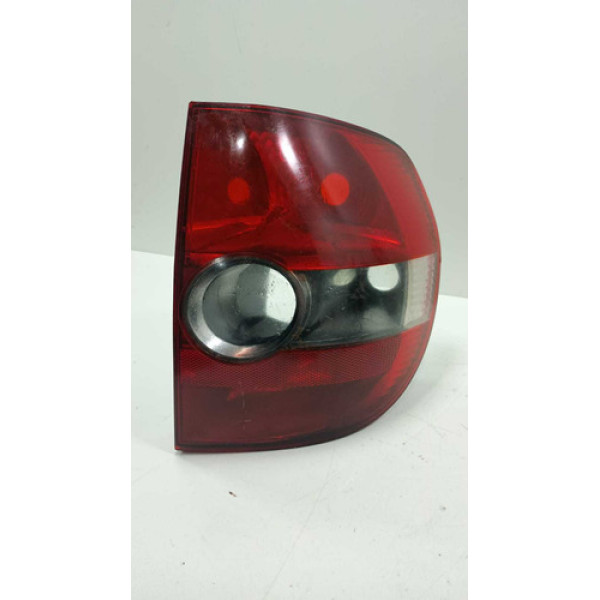 Lanterna Traseira Direita Volkswagen Polo Hatch 2003 Á 2007 Direito/passageiro Vermelho