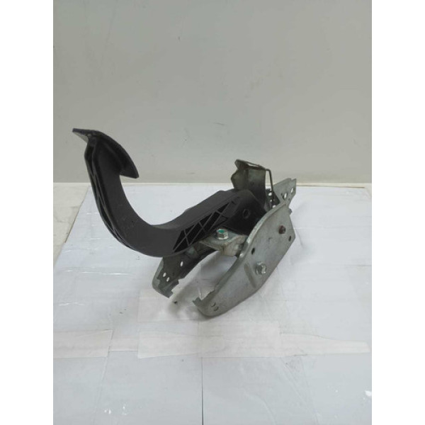 Pedal Embreagem C/suporte Astra 1998 A 2004 (usado)