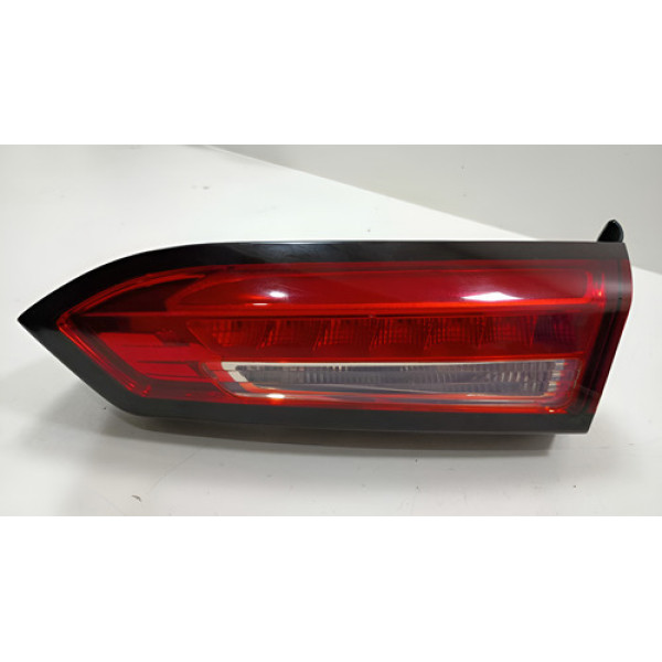 Lanterna Esquerda Da Tampa Fiat Cronos Drive 1.3 2019 Esquerdo/motorista Vermelho