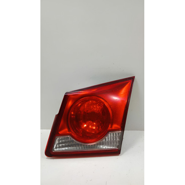 Lanterna Tampa Traseira Drt Chevrolet Cruze Lt 1.8 2013 Vermelho Direito/passageiro