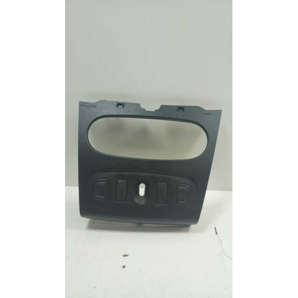 Moldura Central Botão Renault Logan Sandero 15/19 275000884r