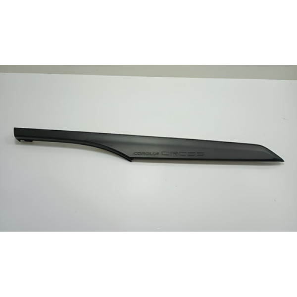 Acabamento Superior Traseiro Toyota Corolla Cross 2022 - Preto