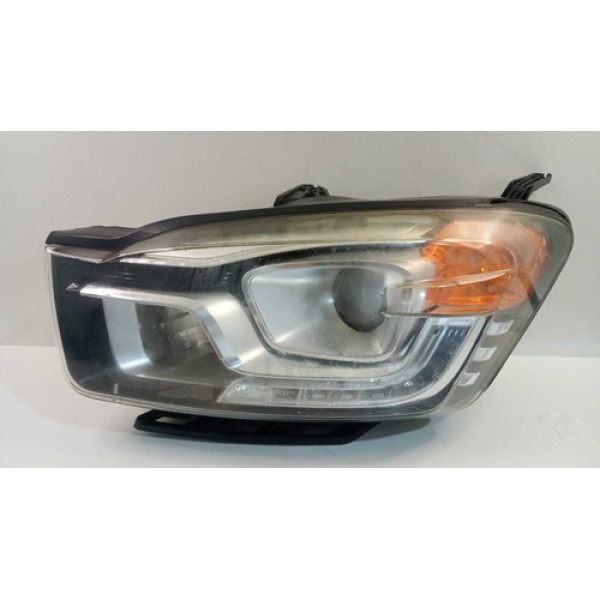 Farol Ssangyong Korando C 2013 2014 2015