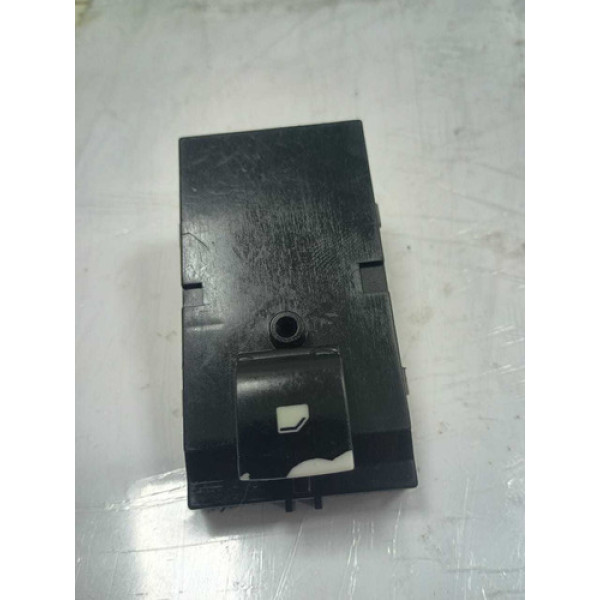 Botão Vidro Elétrico Diantei Direito Tracker 13/15 Original