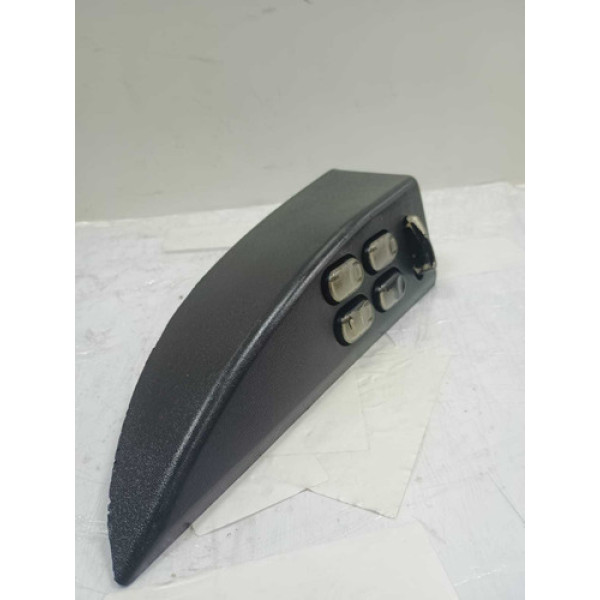 Moldura Da Porta Vidro Elétrico Corsa 2002/2017 93280991