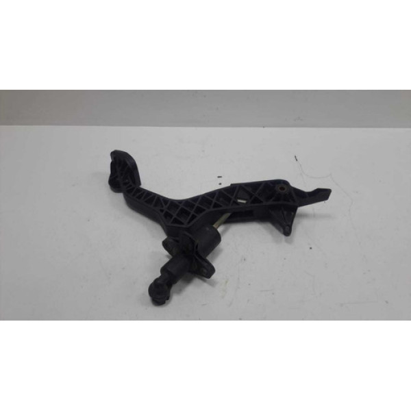 Pedal Embreagem Golf 1999 2000 2001 2002 2003 2012 Usado