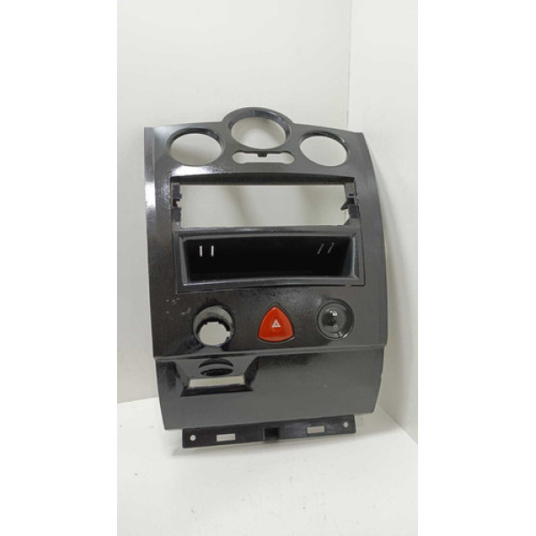 Moldura Central Painel Renault Megane Sd Dyn 1.6 2006