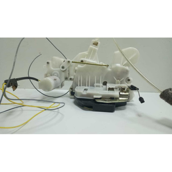 Fechadura Traseira Esquerda Volkswagen Gol G5 2008