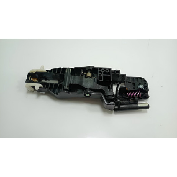 Suporte Maçaneta Traseira Esquerda Toyota Corolla Cross 2022 Preto Traseira