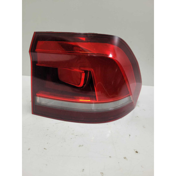 Lanterna Direita Volkswagen Fox 2019 Direito/passageiro Vermelha