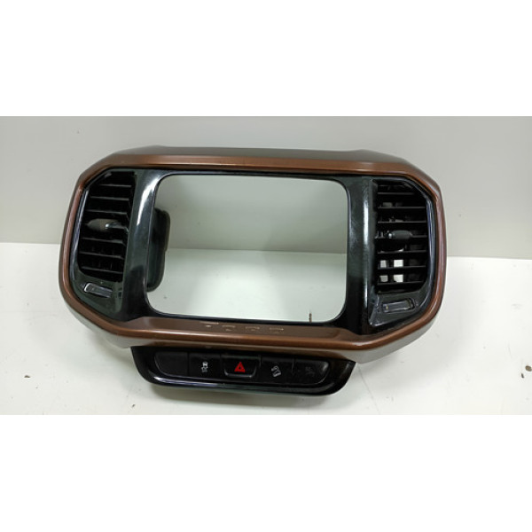 Moldura Multimídia Painel Central Fiat Toro 2019 Á 2021 Liso Marrom